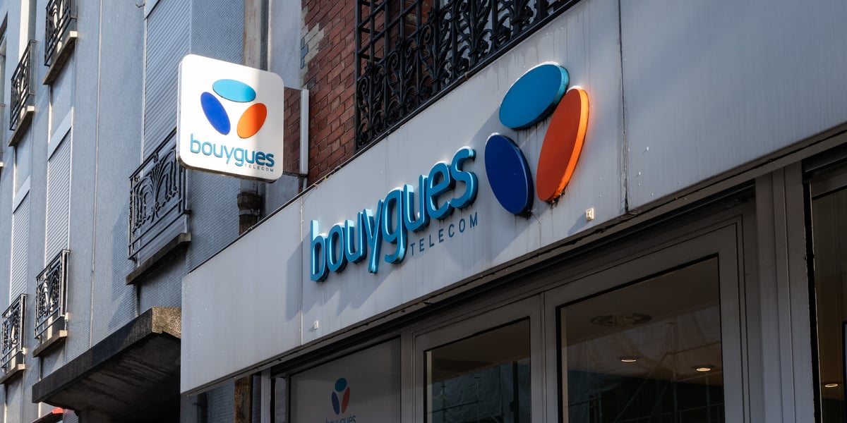 Bouygues Telecom a fait savoir que son chiffre d’affaires « Services » et son Ebitdaal pour 2026 seraient finalement « inférieurs aux chiffres présentés » début 2021.