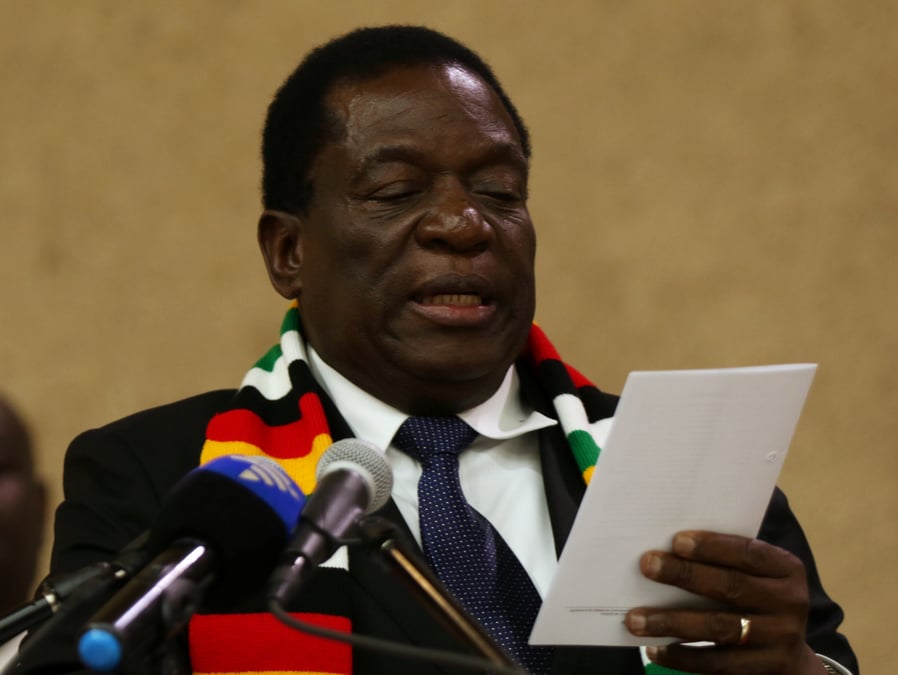 Emmerson mnangagwa investi president du zimbabwe