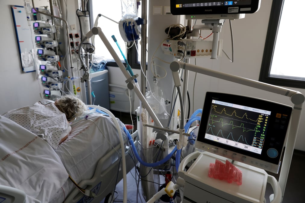 France/coronavirus: toujours pres de 6.000 patients en reanimation