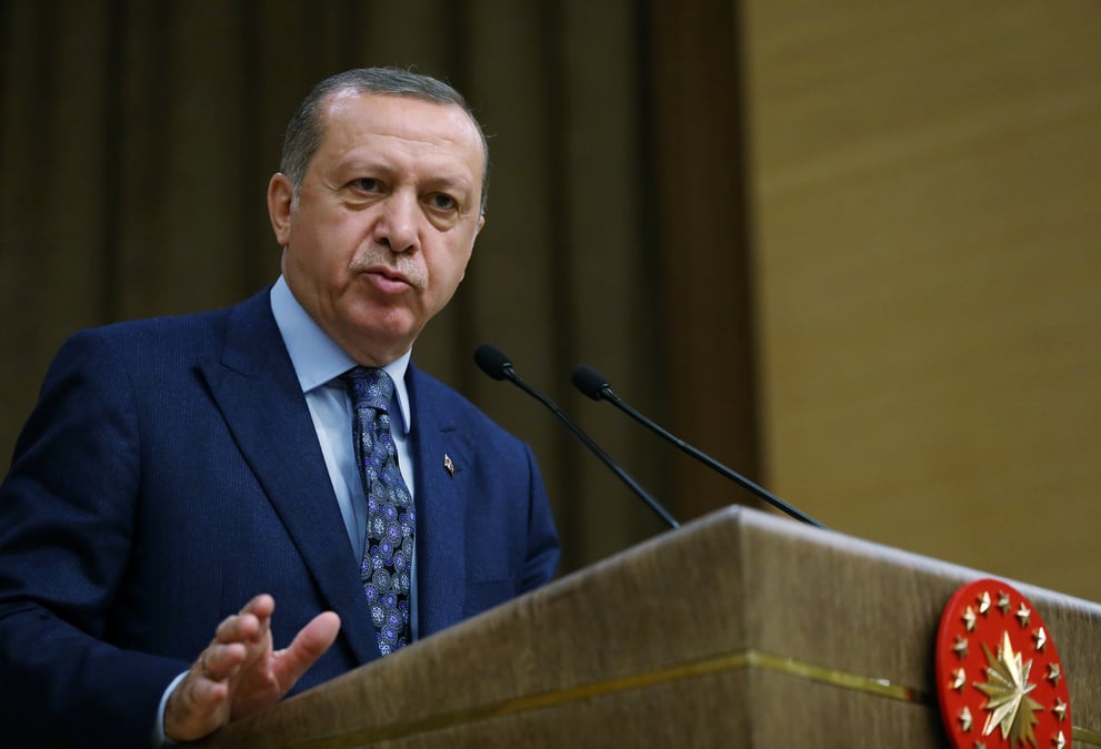 Macron s'est entretenu avec erdogan au sujet de loup bureau