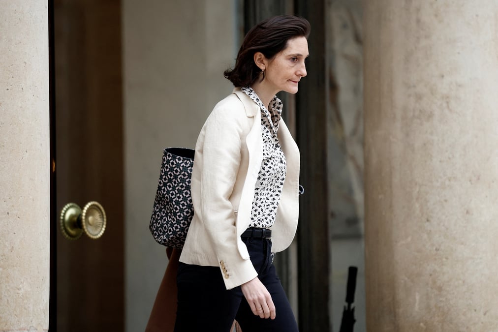 La nouvelle ministre francaise de l'education nationale, de la jeunesse, des sports et des jeux olympiques et paralympiques amelie oudea-castera, apres la reunion hebdomadaire du cabinet, au palais de l'elysee
