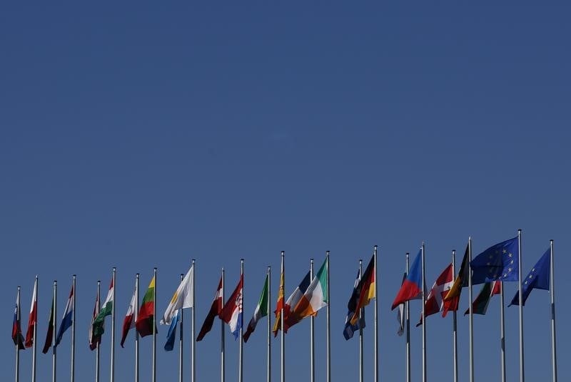 L'ue divisee sur le prolongement des sanctions contre moscou