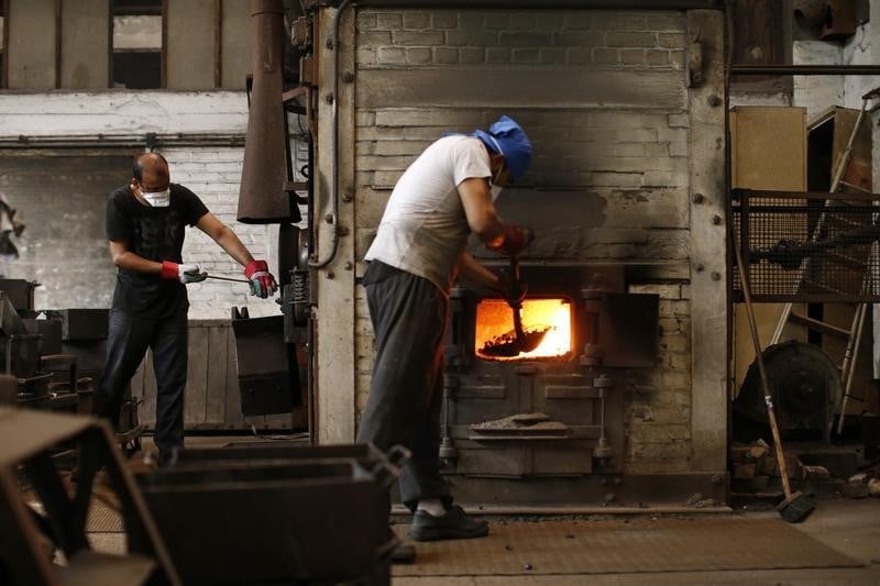 Recul de la production industrielle en avril