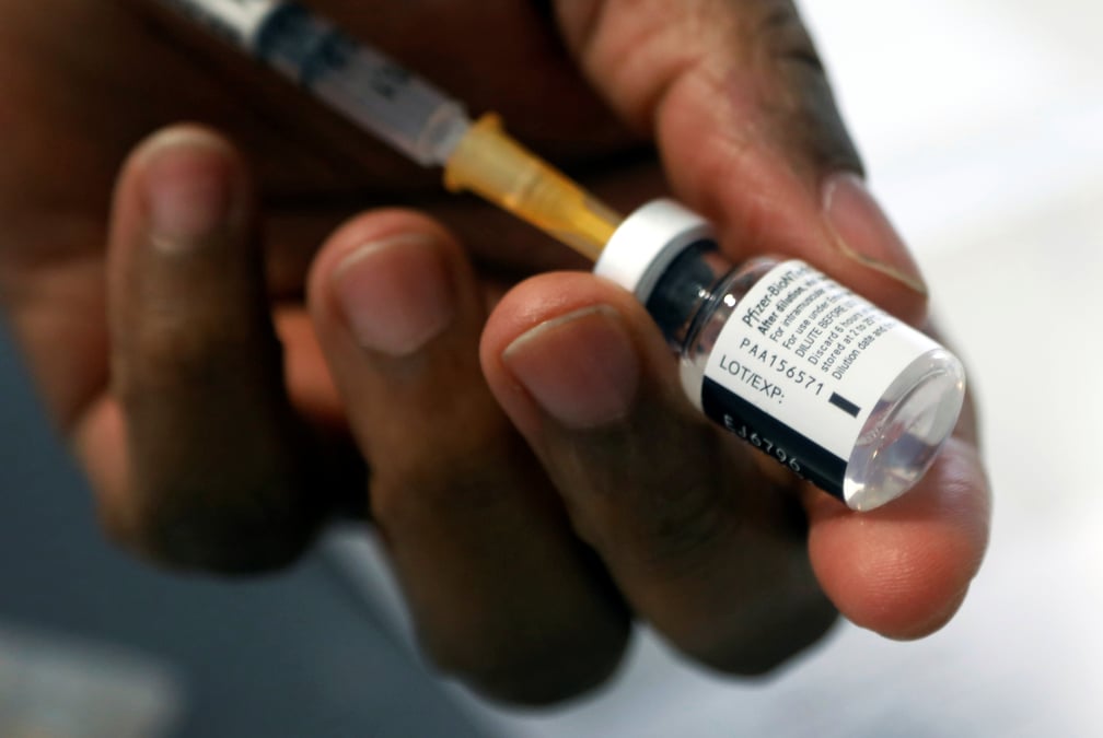 Coronavirus: l'academie de medecine critique la lenteur de la vaccination