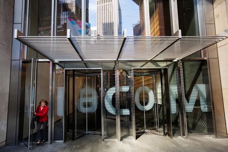 Viacom decoit avec ses previsions, le titre chute