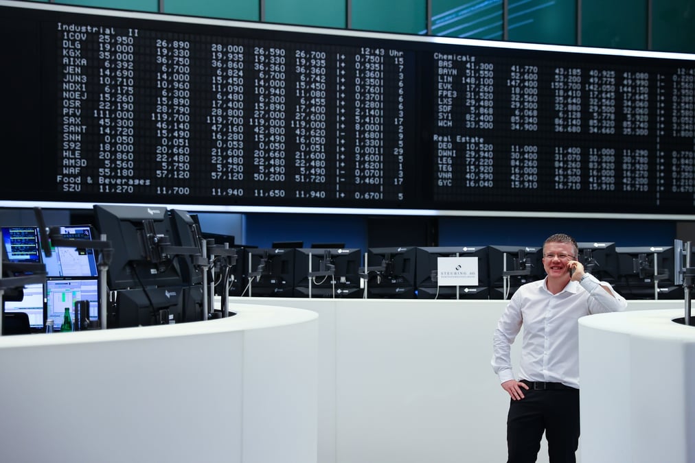 Photo d'archives d'un trader a la bourse de francfort