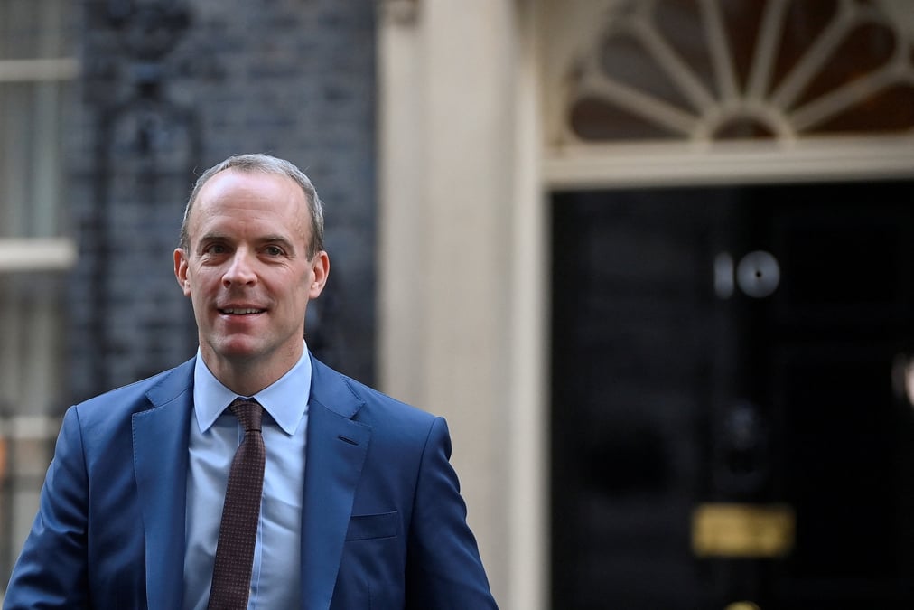 Photo de dominic raab, le vice-premier ministre et le secretaire britannique a la justice