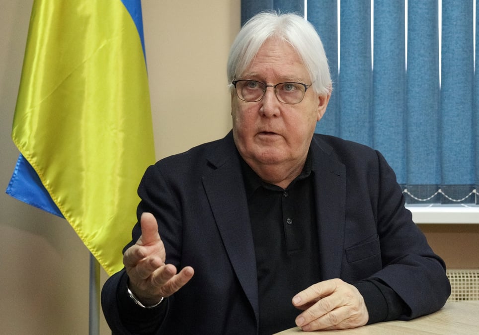 Le chef de l'aide humanitaire des nations unies, martin griffiths, s'exprime lors d'une interview avec reuters a kyiv