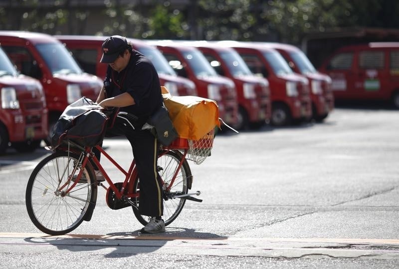 Japan post rachete l'australien toll holdings