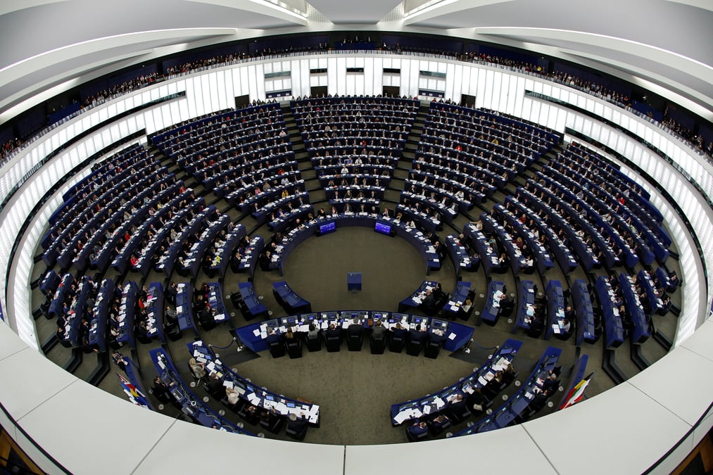 Le parlement europeen refuse les listes transnationales de macron