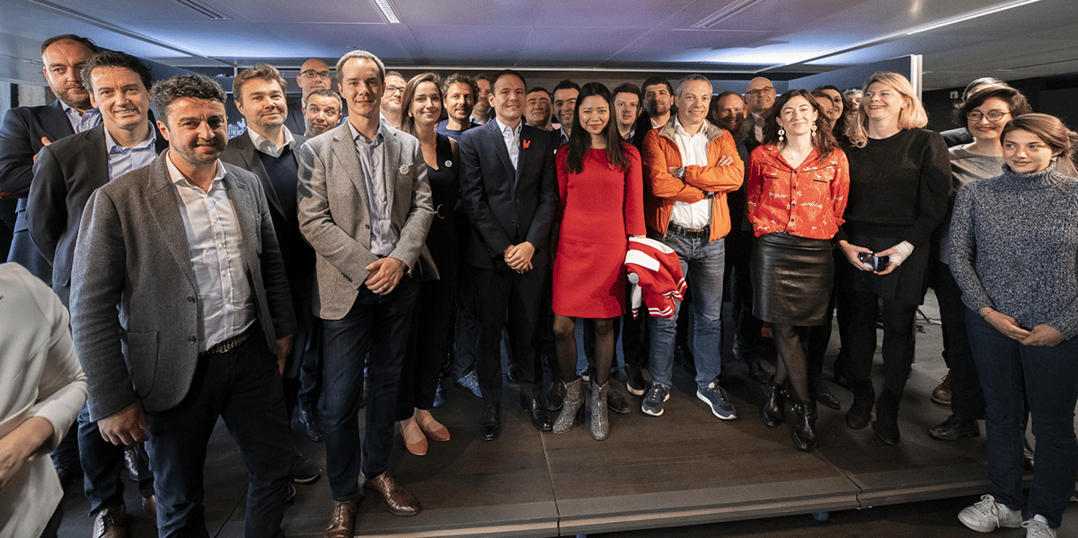 Les responsables et entrepreneurs des Capitales French Tech, aux côtés de Kat Borlongan (directrice de la mission French Tech); le 3 avril à Paris