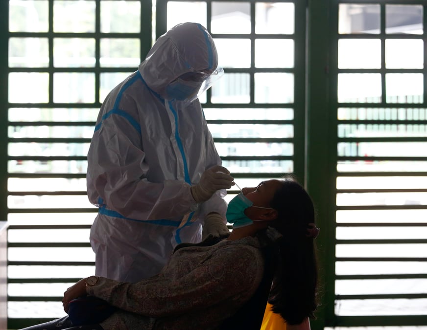 Coronavirus: le nombre de deces dans le monde depasse le million