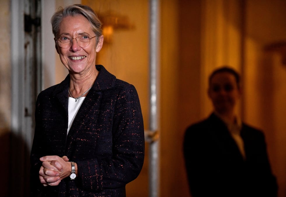 La premiere ministre elizabeth borne a l'hotel de matignon, a paris