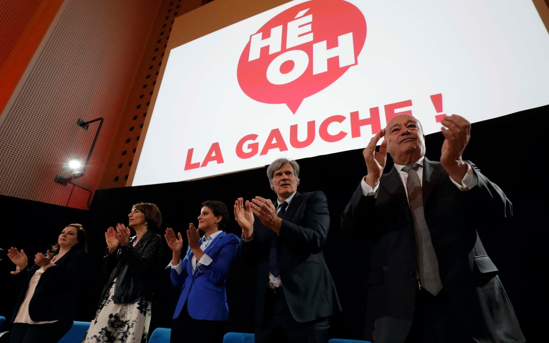Des ministres se reunissent pour soutenir le bilan de francois hollande