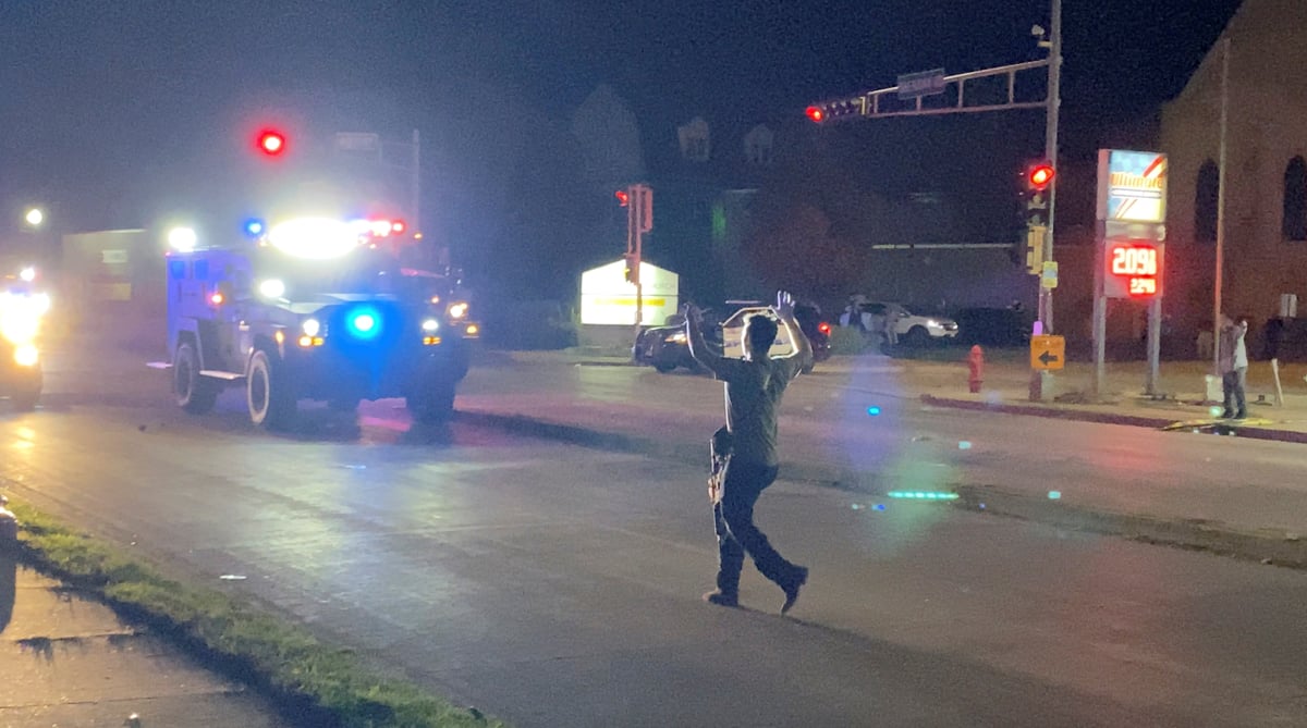 Usa/winsconsin: l'adolescent auteur d'une fusillade inculpe de meurtre