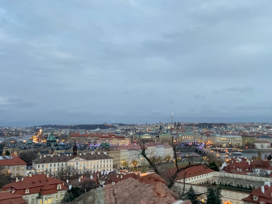 Fusillade a l'universite charles de prague