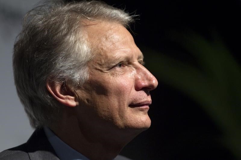 De villepin apporte son soutien a macron