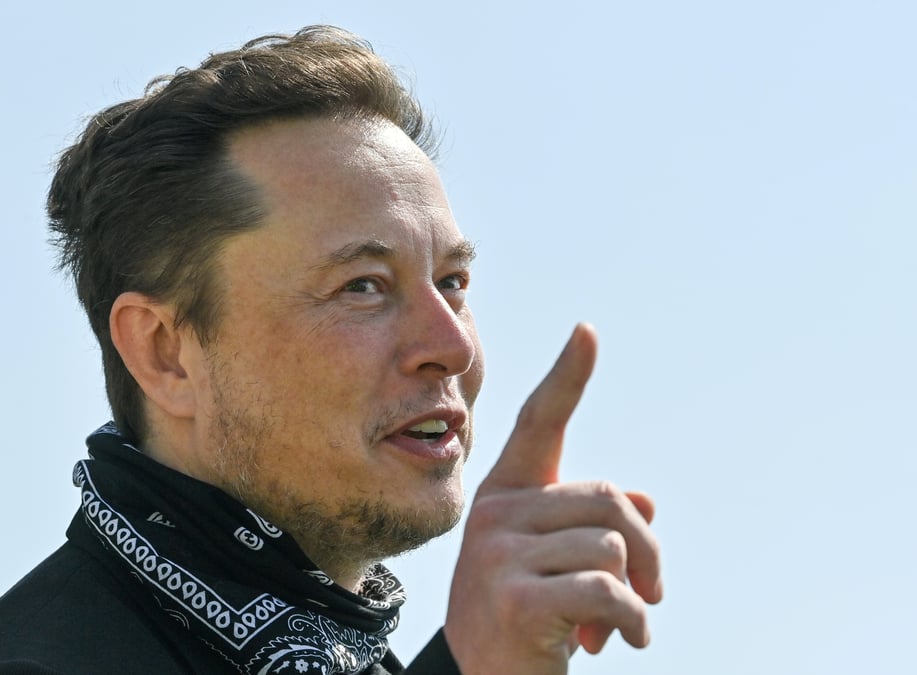 Une mega-usine electrise les relations entre tesla et l'allemagne