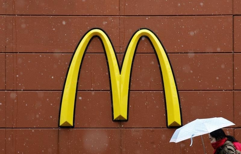 Le plan de restructuration de mcdonald's decoit le marche 