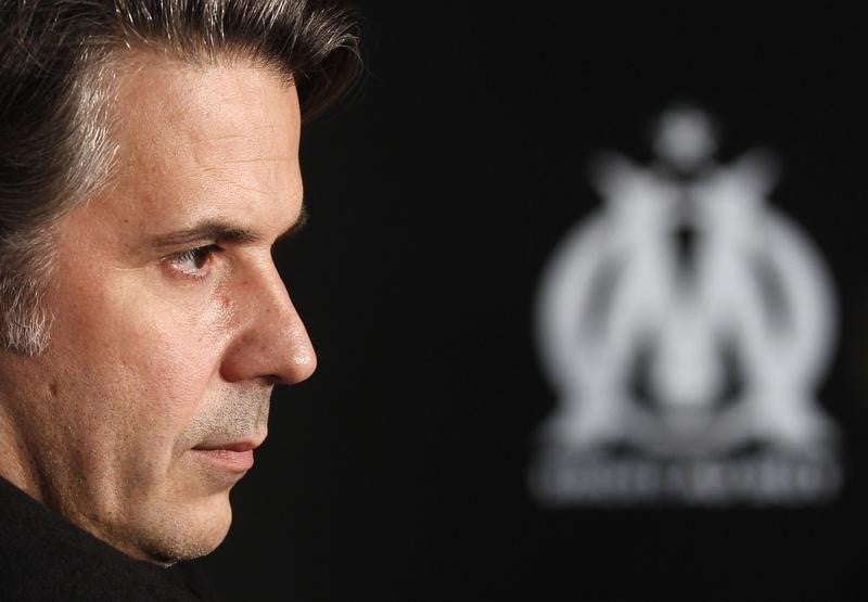 Le president de l'om libre apres son audition par un juge
