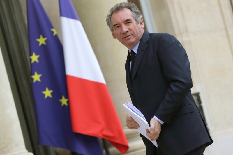 Bayrou compte doter d’armes la police municipale paloise