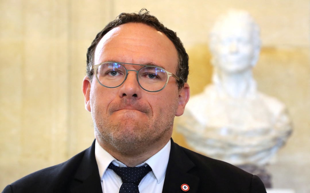 Damien abad dement des accusations de violence sexuelle