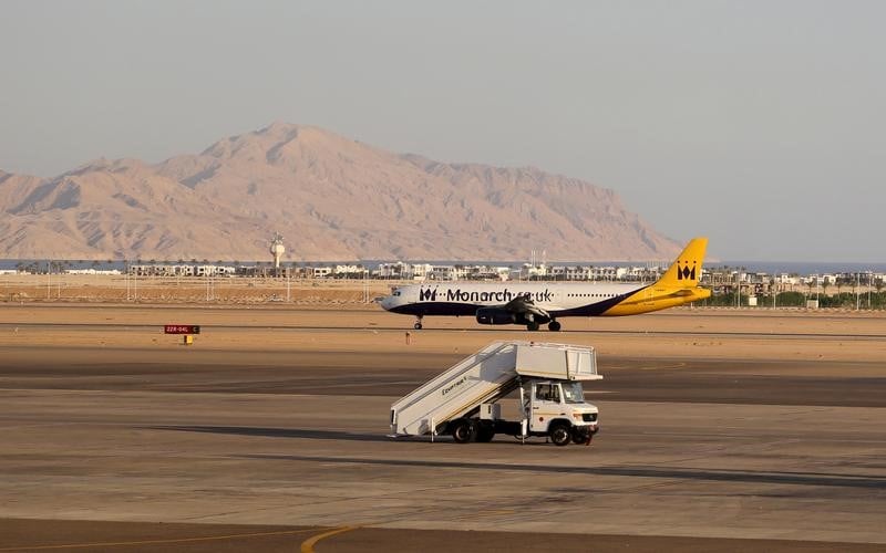L'egypte critique la suspension des vols britanniques vers le sinai