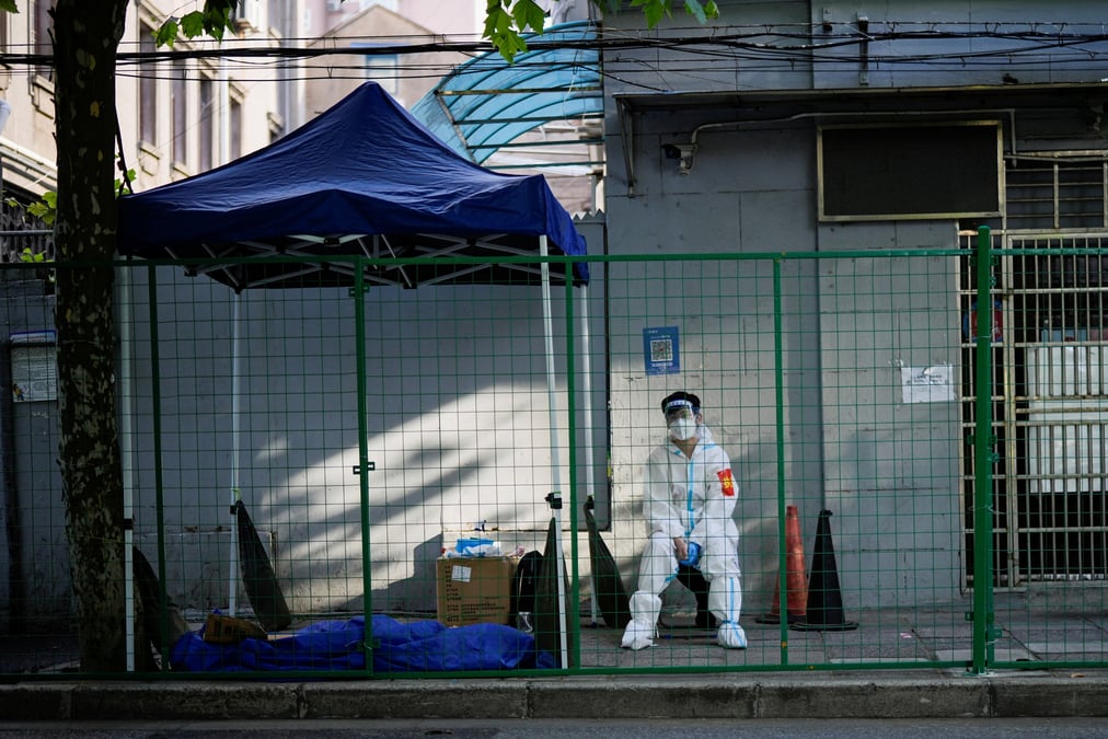 Coronavirus: nouvelles mesures de confinement imposees a shanghai