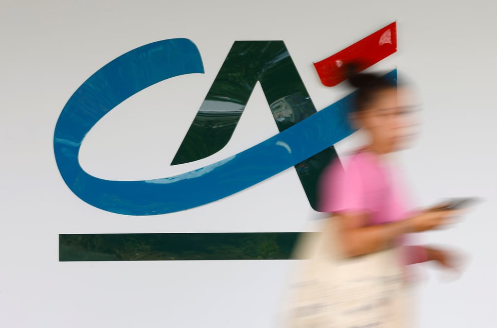 Un logo du credit agricole a reze, france
