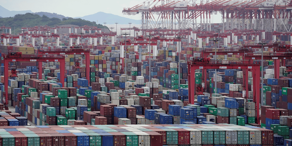 Shanghai, port