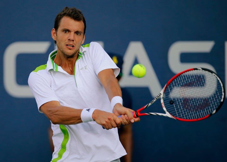Mathieu domine paire