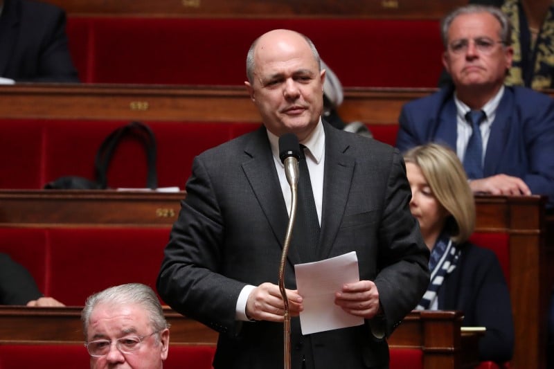 Echec pour la gauche si hollande ne se presente pas, dit le roux