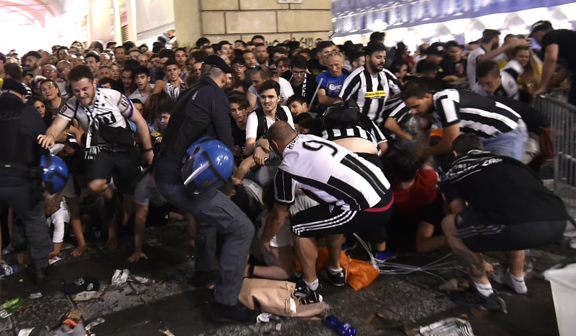 Mouvement de panique a turin, un millier de blesses