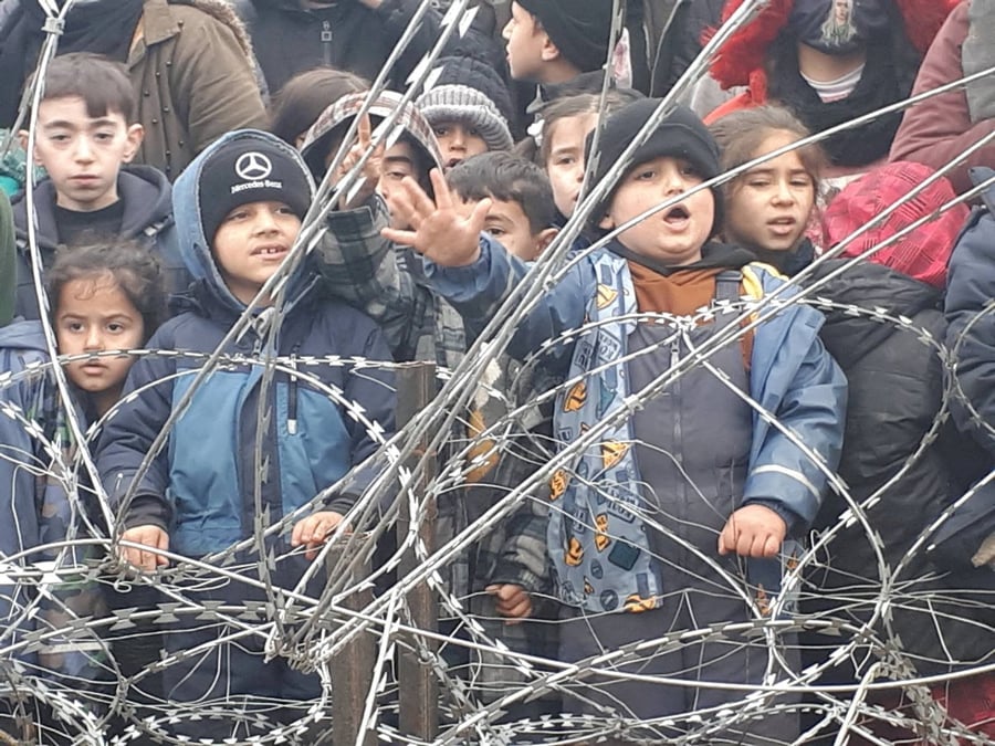 L'onu appelle pologne et bielorussie a sortir les migrants de leurs "terribles conditions"