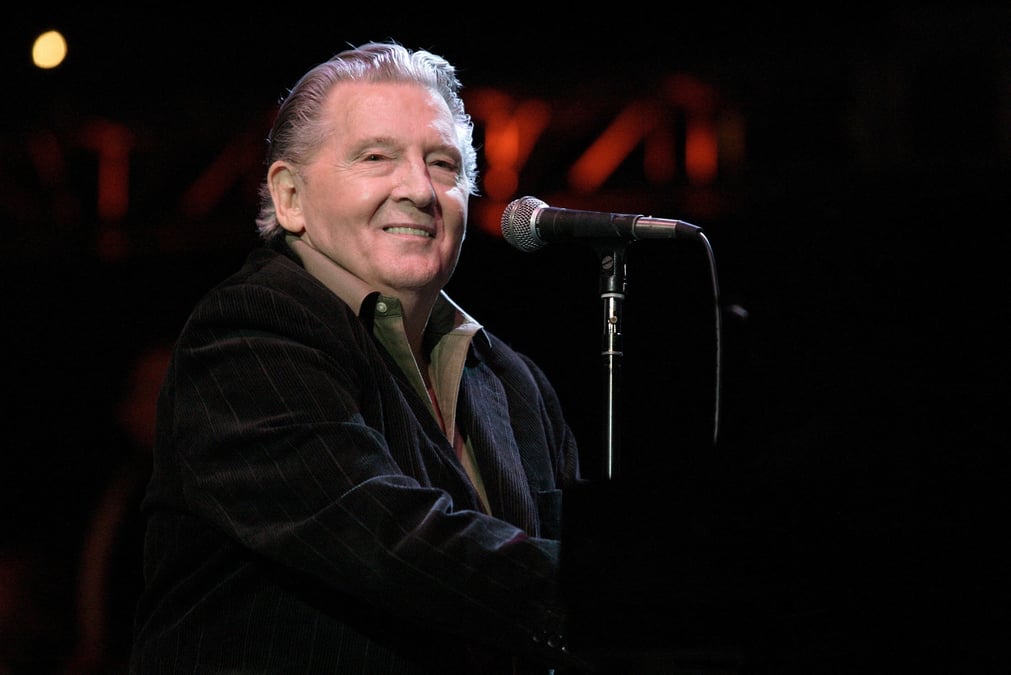 Photo d'archives : jerry lee lewis se produit au concert de bienfaisance de l'ecole bridge a mountain view