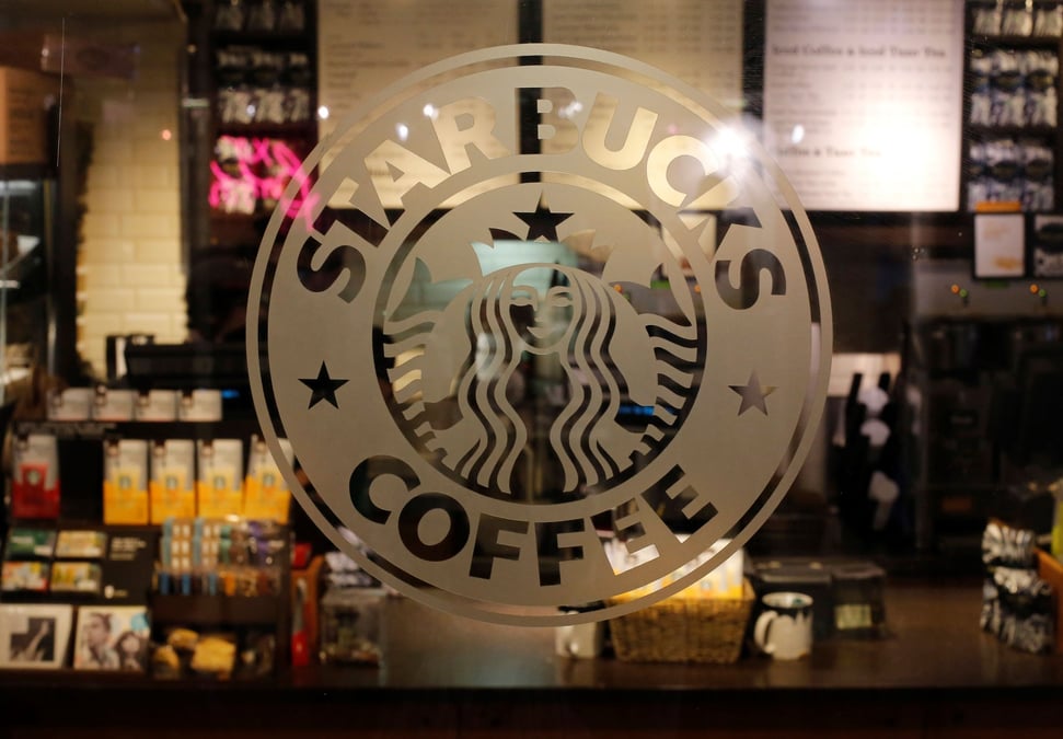 Le fonds activiste Elliott a réussi à remplacer l'an dernier le PDG de Starbucks.