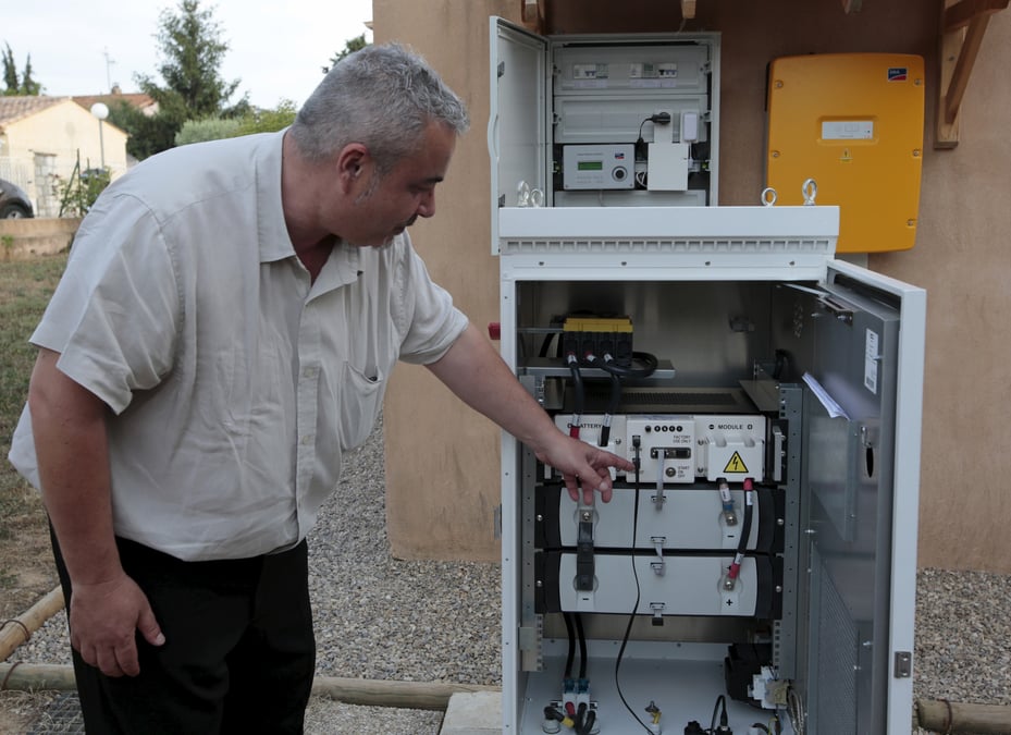 Le developpement de quartiers solaires se heurte aux couts des batteries