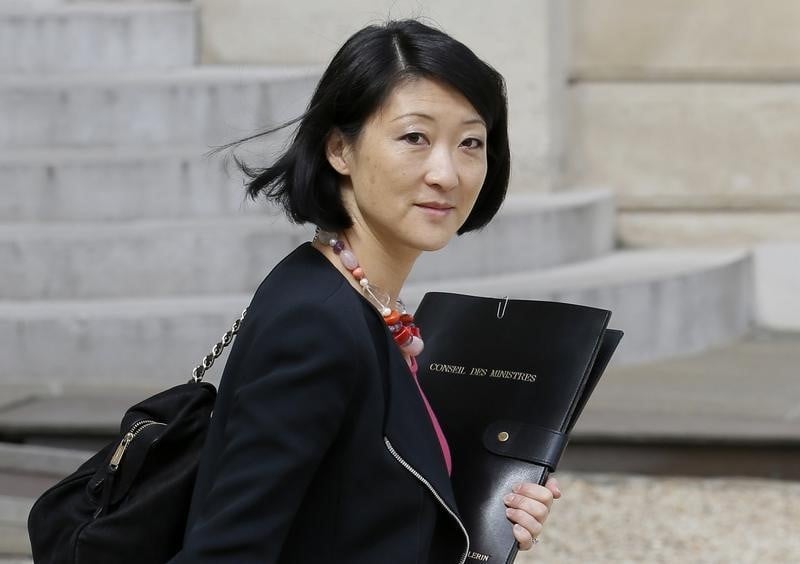 Bras de fer entre des radios et fleur pellerin sur les quotas