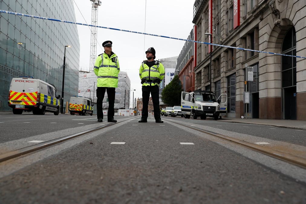 Trois hommes arretes a manchester, confirme la police
