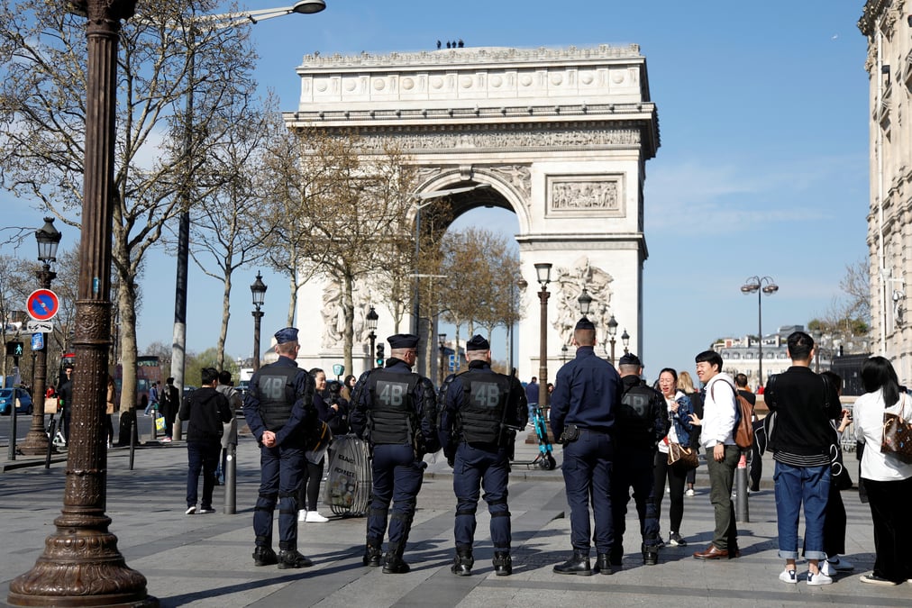 Vingtieme jour d'action des "gilets jaunes", heurts en avignon