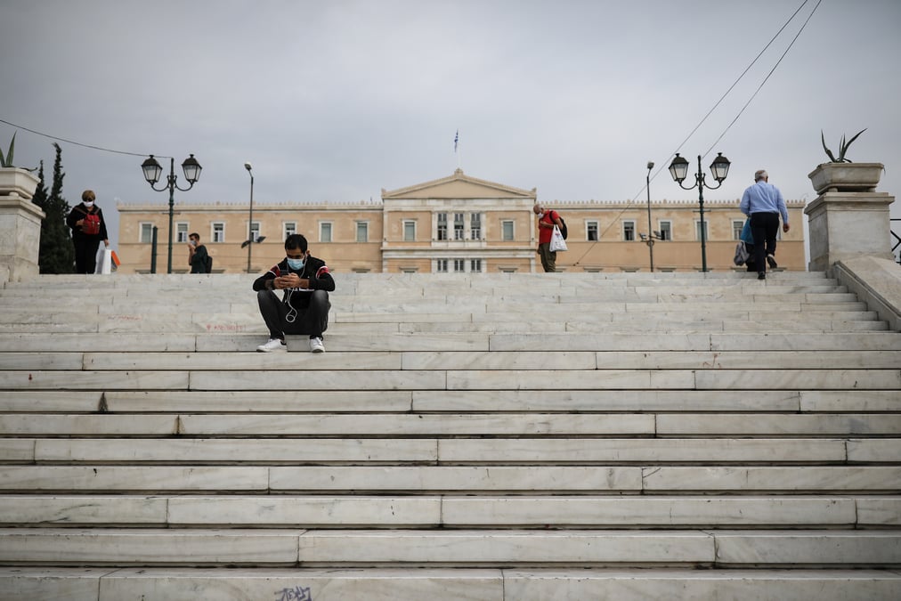 La grece reconfinee pour trois semaines a partir de samedi