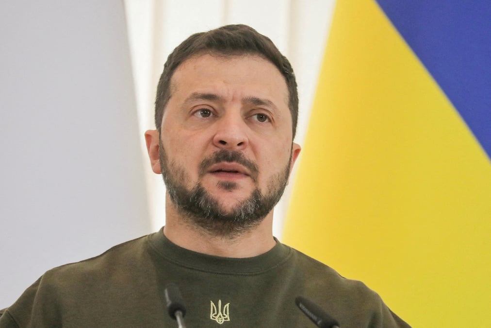 Le president ukrainien volodimir zelensky donne une conference de presse a odesa