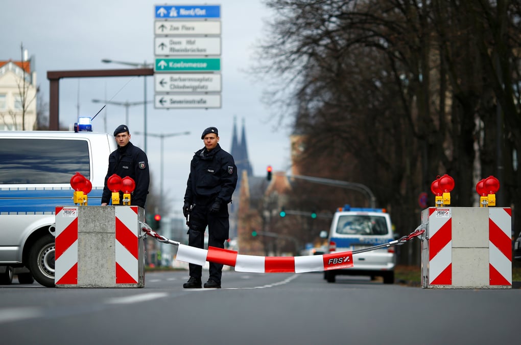 Une voiture fonce sur des passants en allemagne, un mort