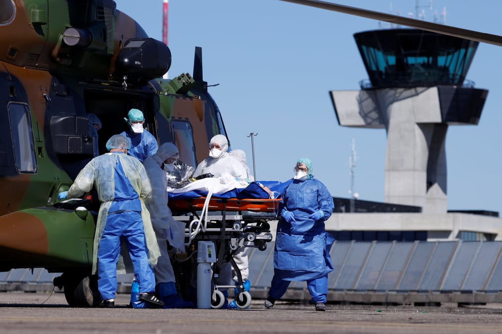 La course contre l'epidemie continue en france