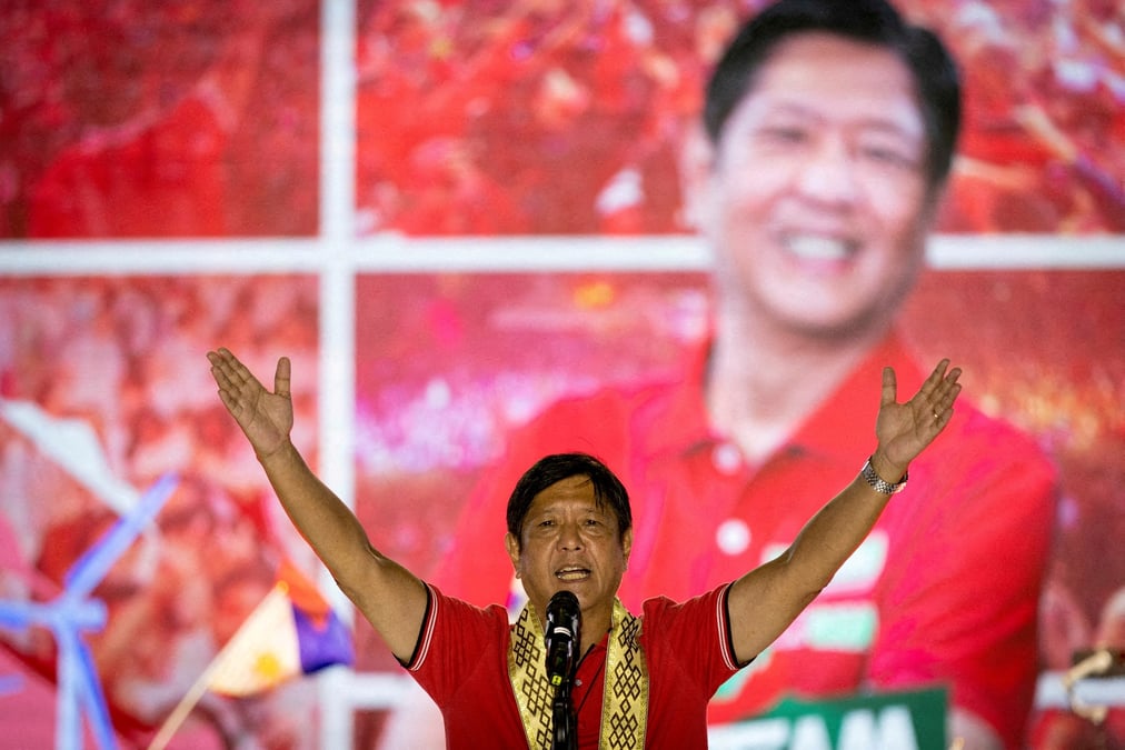 Philippines: l'ombre du clan marcos plane sur la presidentielle de lundi