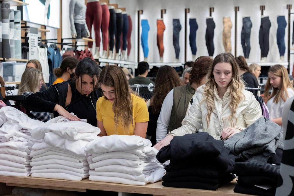 Soldes du black friday au centre commercial king of prussia, a king of prussia, en pennsylvanie (etats-unis)