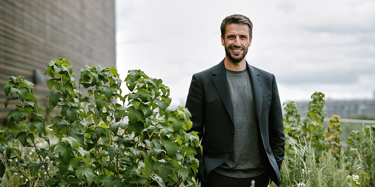 Portrait de Tony Estanguet dans le bâtiment Le Pulse Paris 2024