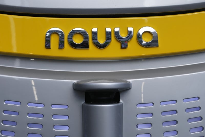 Navya presente son robot-taxi "autonom cab"