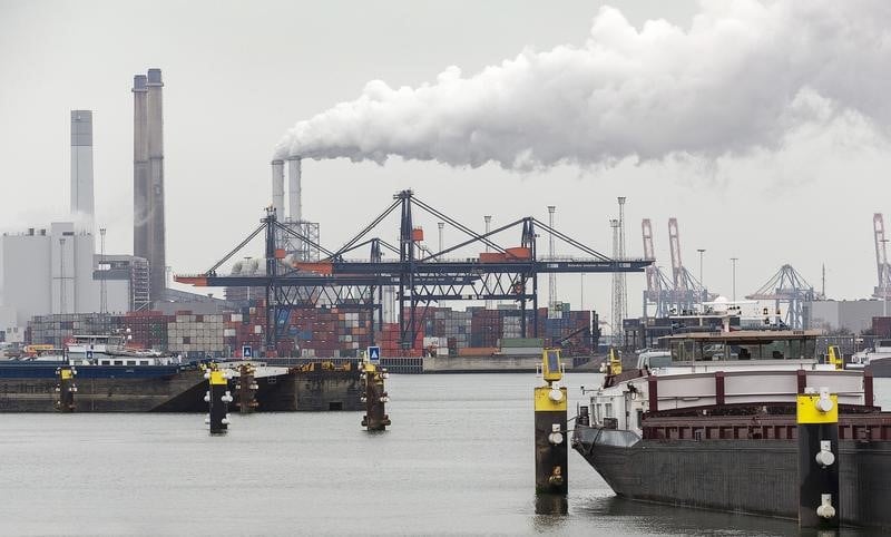 Le port de rotterdam se prepare a un brexit "dur"