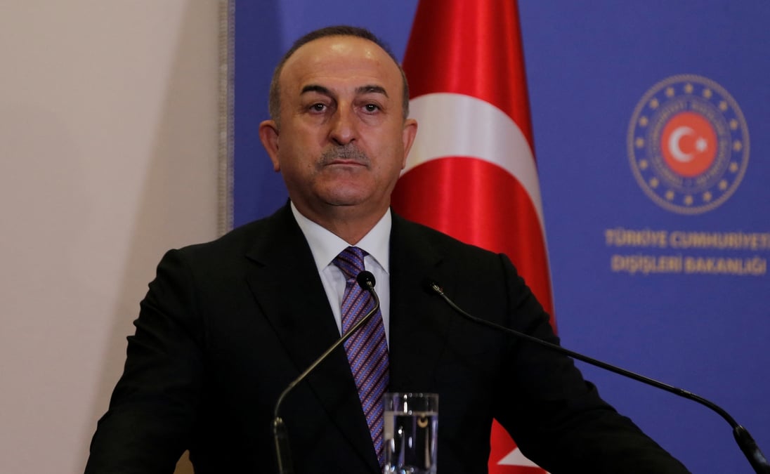 Le ministre turc des affaires etrangeres mevlut cavusoglu